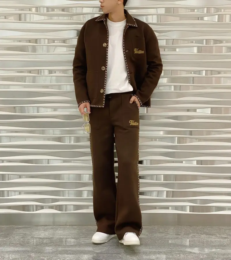 루이비통 엠브로이더드 스웨이드 카프스킨 보머 재킷