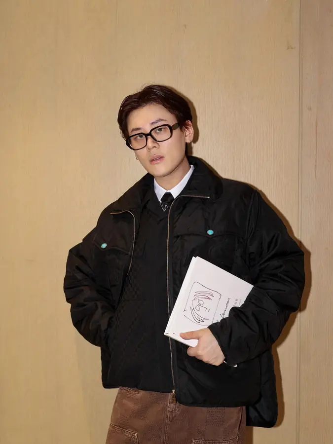 루이비통 퀄팅 오버셔츠 1AFWK0