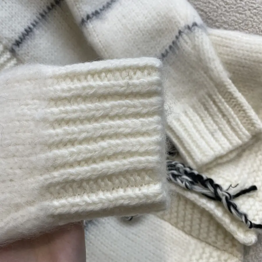 발렌티노 벨티드 인타르시아 울 블랜드 카디건