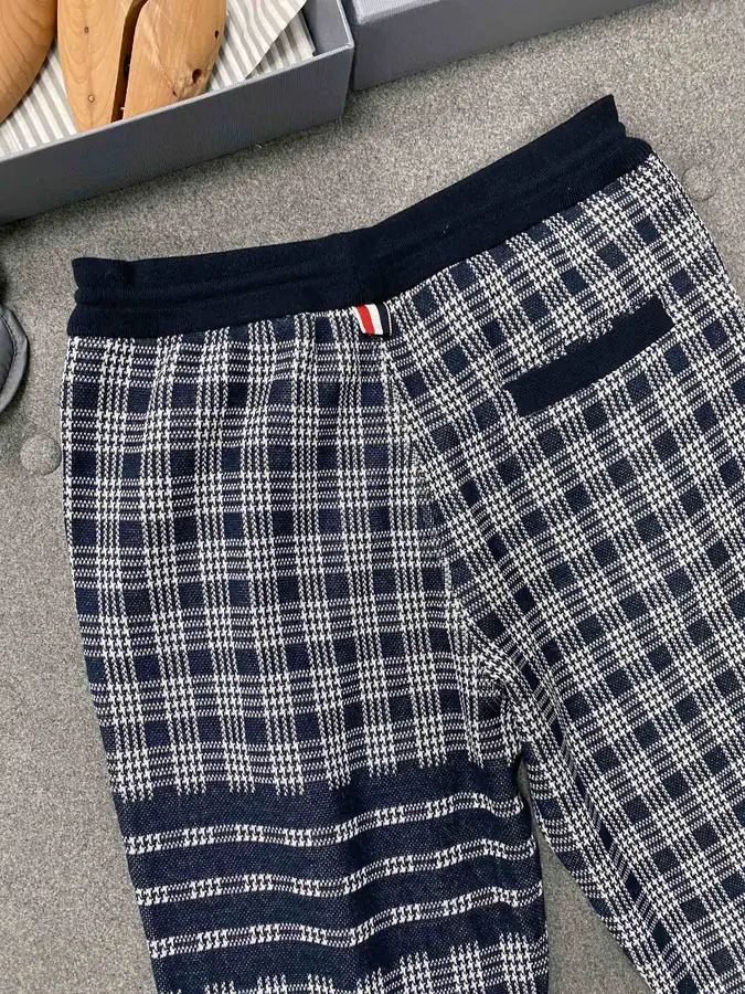 톰브라운 체크 패턴 트랙팬츠 네이비