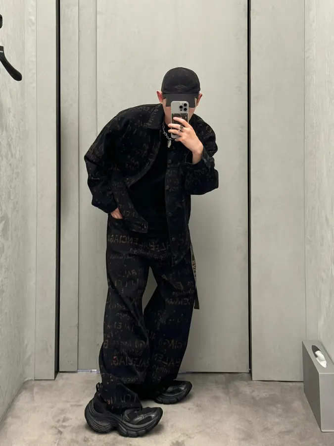 발렌시아가 블리치 올오버 재킷