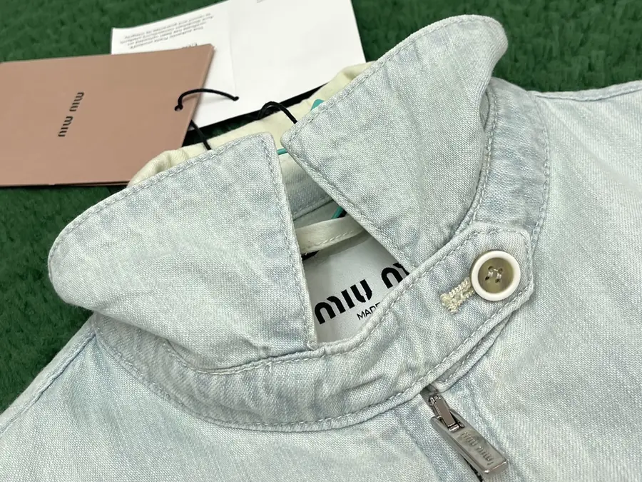 미우미우 샴브레이 블루종 재킷