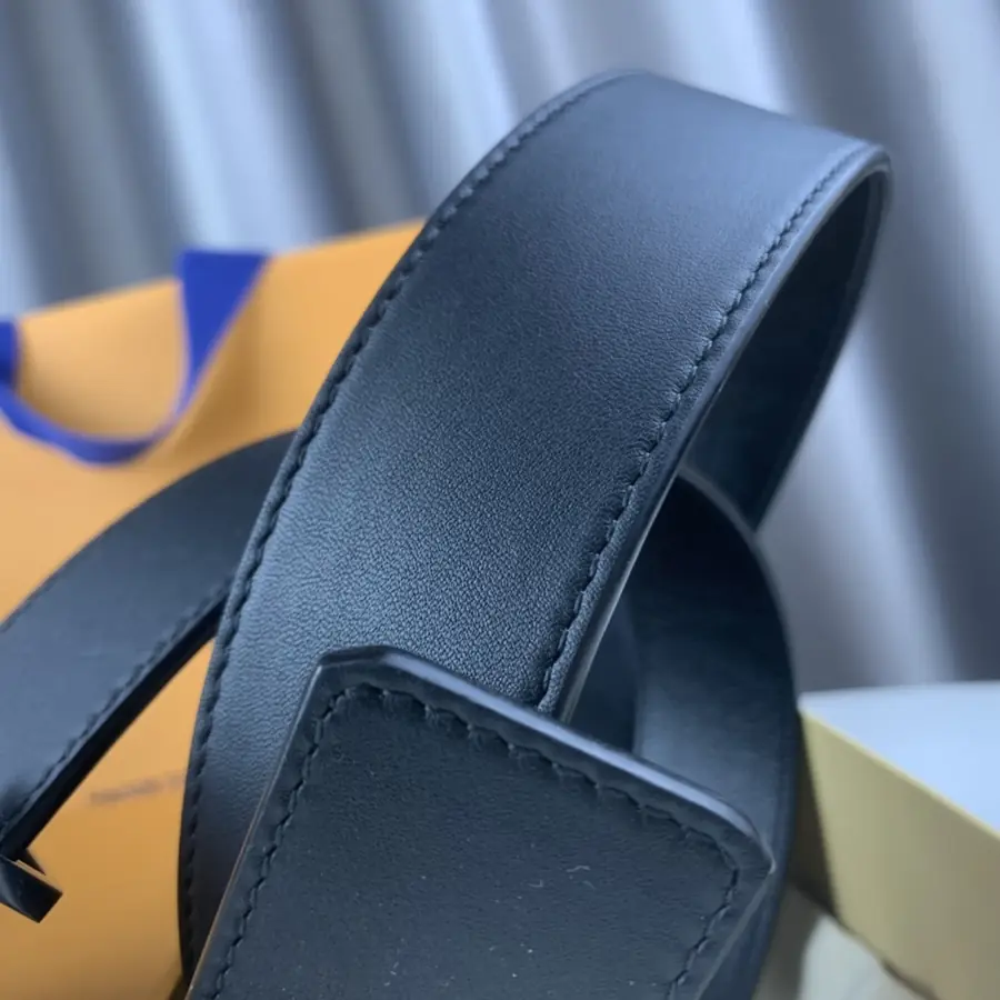 루이비통 스포트라이트 리버시블 벨트 40mm M0522S
