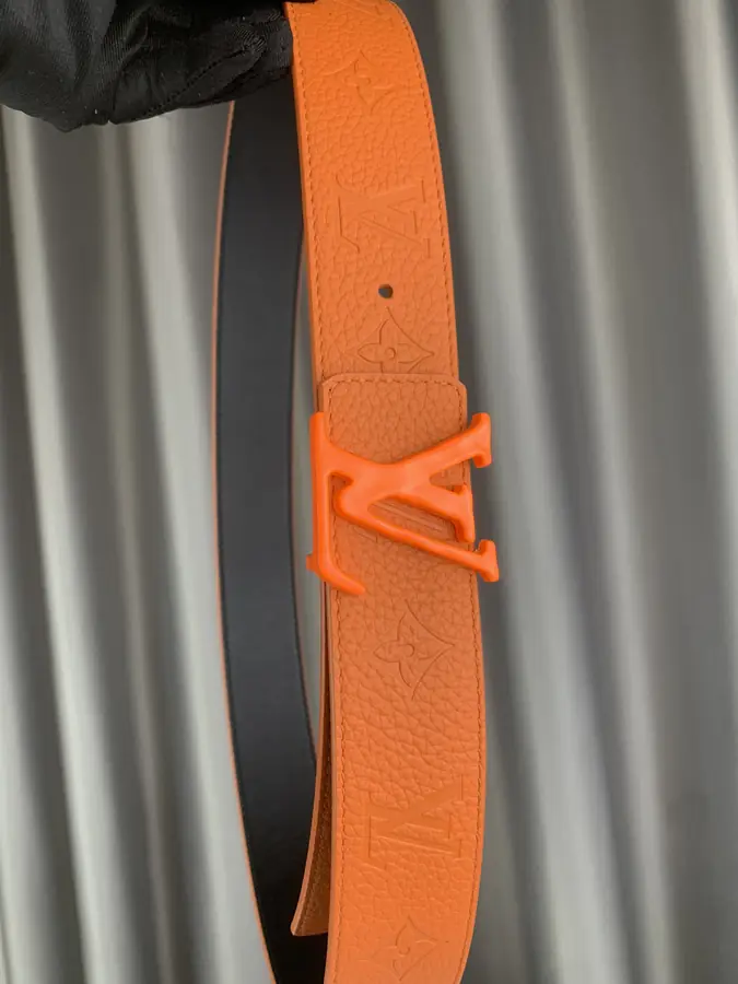 루이비통 쉐이프 리버서블 벨트 40mm M0582T