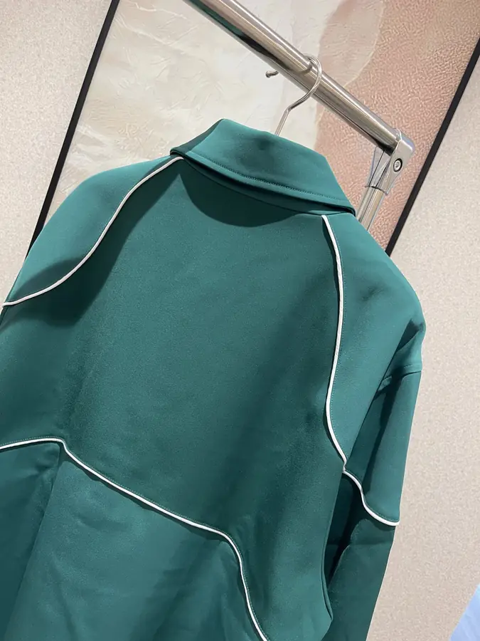 루이비통 코튼 코치 자켓 1ABJOR