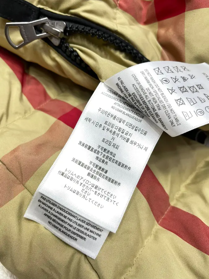 버버리 리버시블 체크 나일론 패딩 자켓