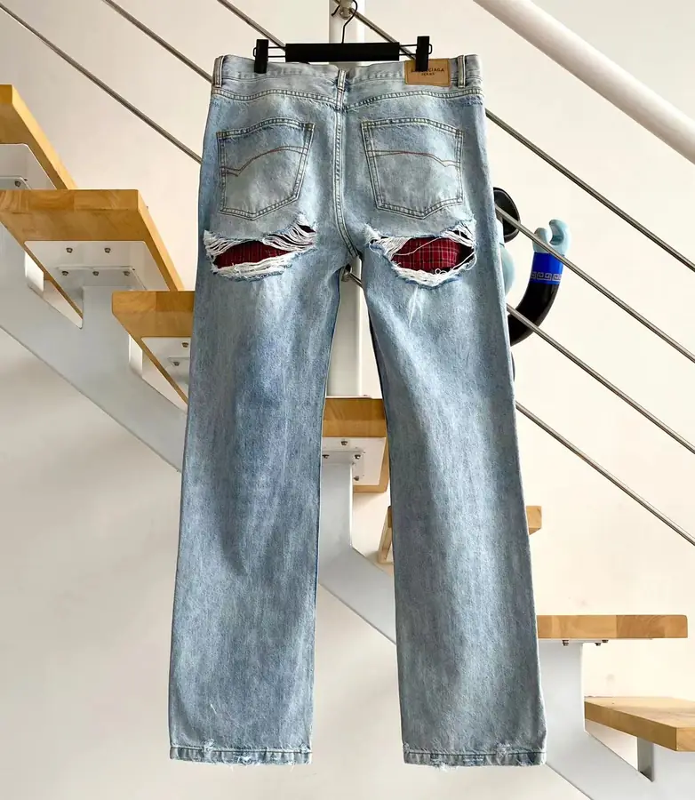 발렌시아가 디스트로이드 데님 팬츠