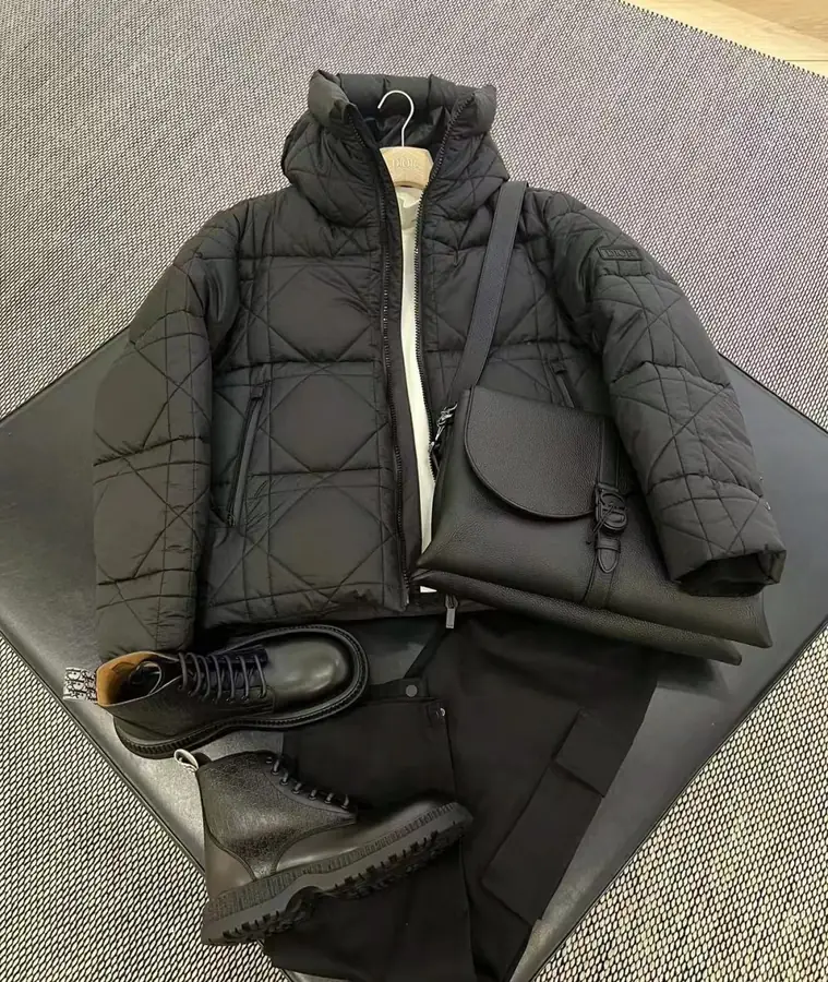 디올 까나쥬 후드 다운 자켓