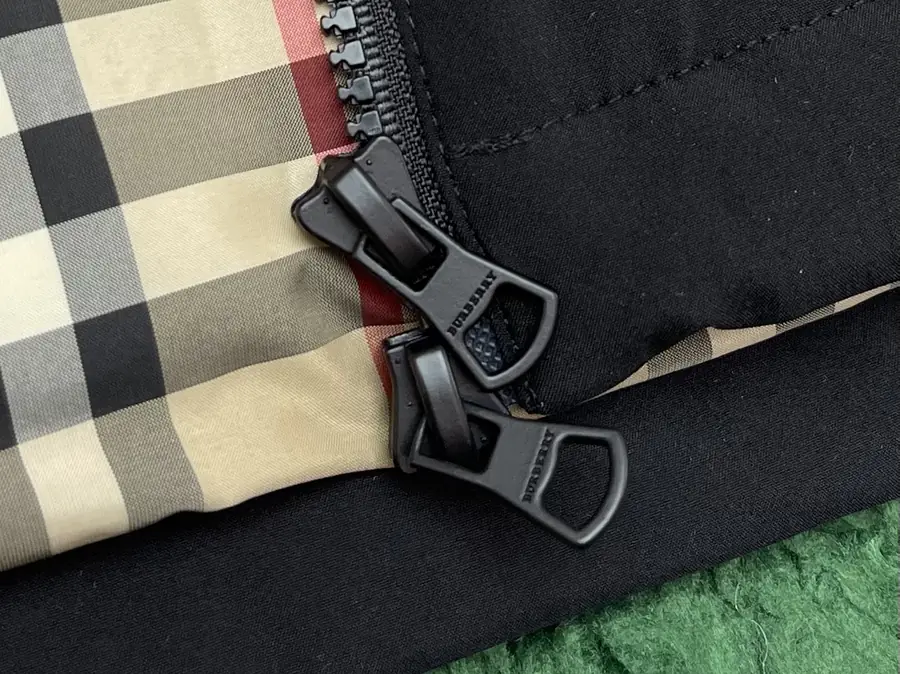 버버리 페일톤 패커블 집업 재킷