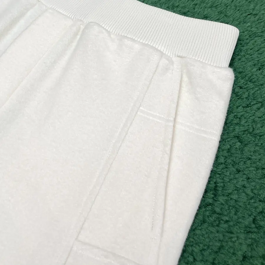 루이비통 퀼티드 텍스처드 울 팬츠 화이트 1AGJPJ