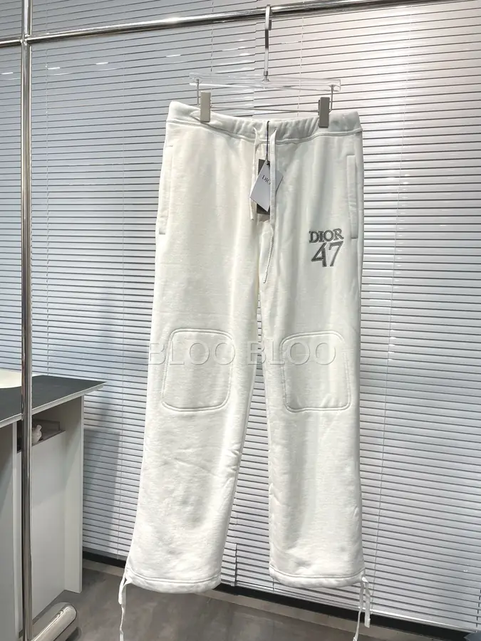 디올 트랙 팬츠 화이트