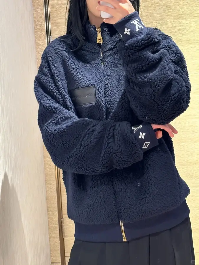 루이비통 레더 패치 플리스 블루종 1AGLXL