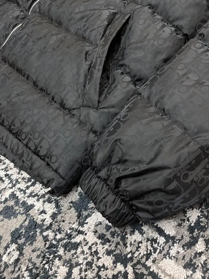 디올 오블리크 다운 자켓 블랙