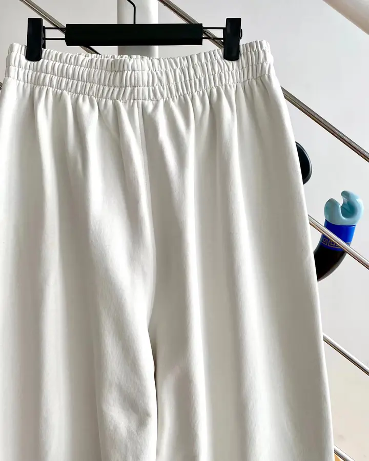 발렌시아가 폴리티컬 캠페인 조거 팬츠 화이트