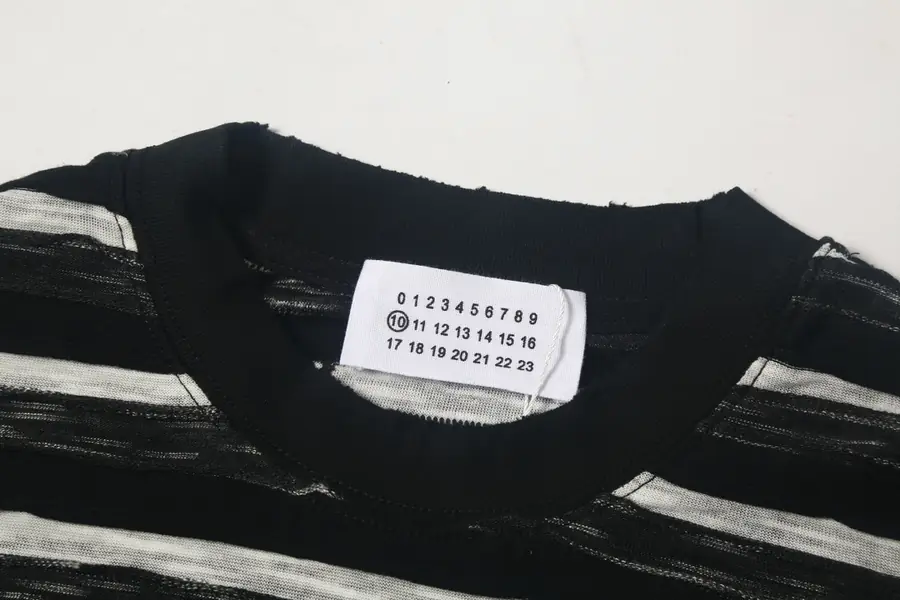 메종 마르지엘라 자카드 스트라이프 티셔츠