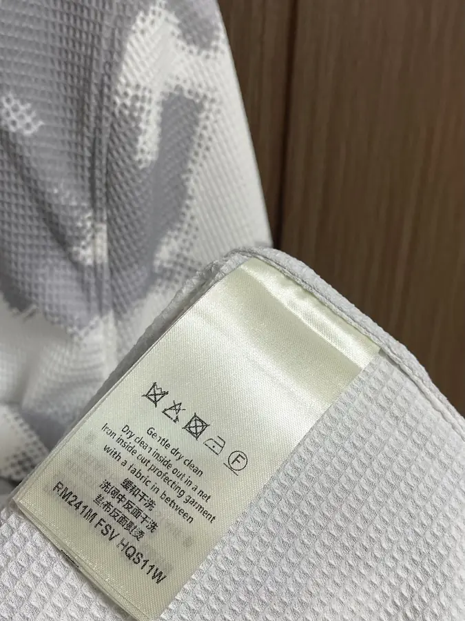 루이비통 코튼 블렌드 숏 슬리브 셔츠 1AFAVP