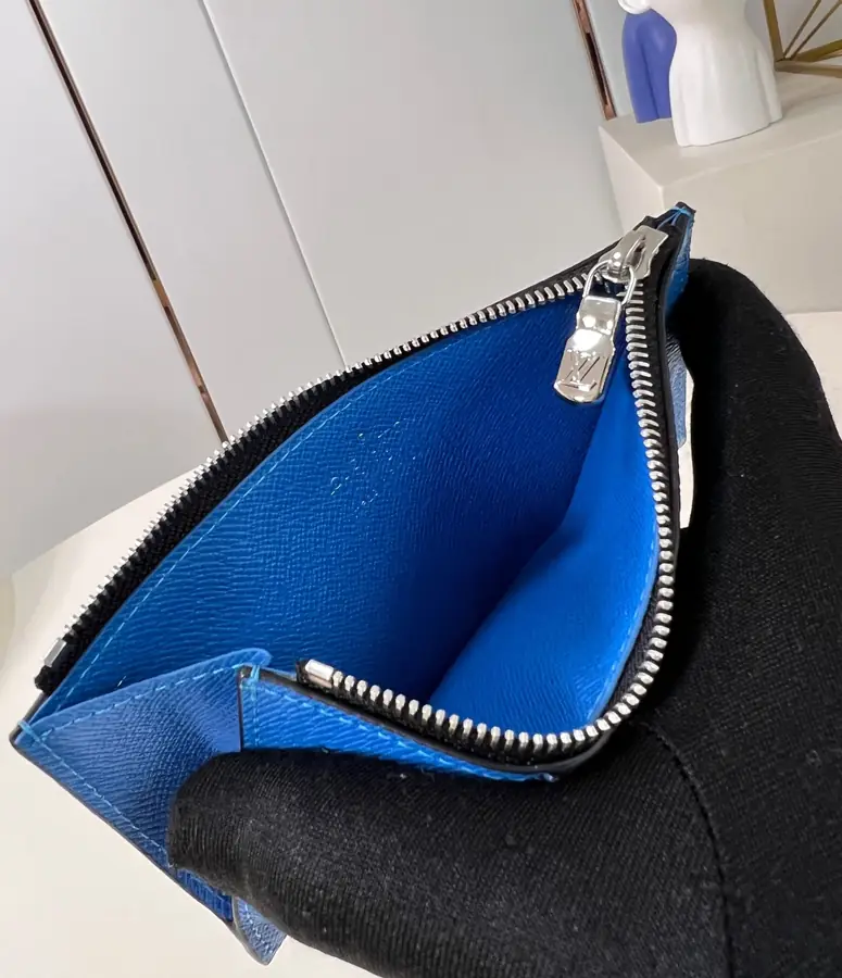 루이비통 코인 카드 홀더 타이가라마 M30270
