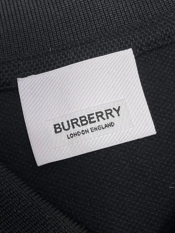 버버리 코튼 피케 롱슬리브 티셔츠