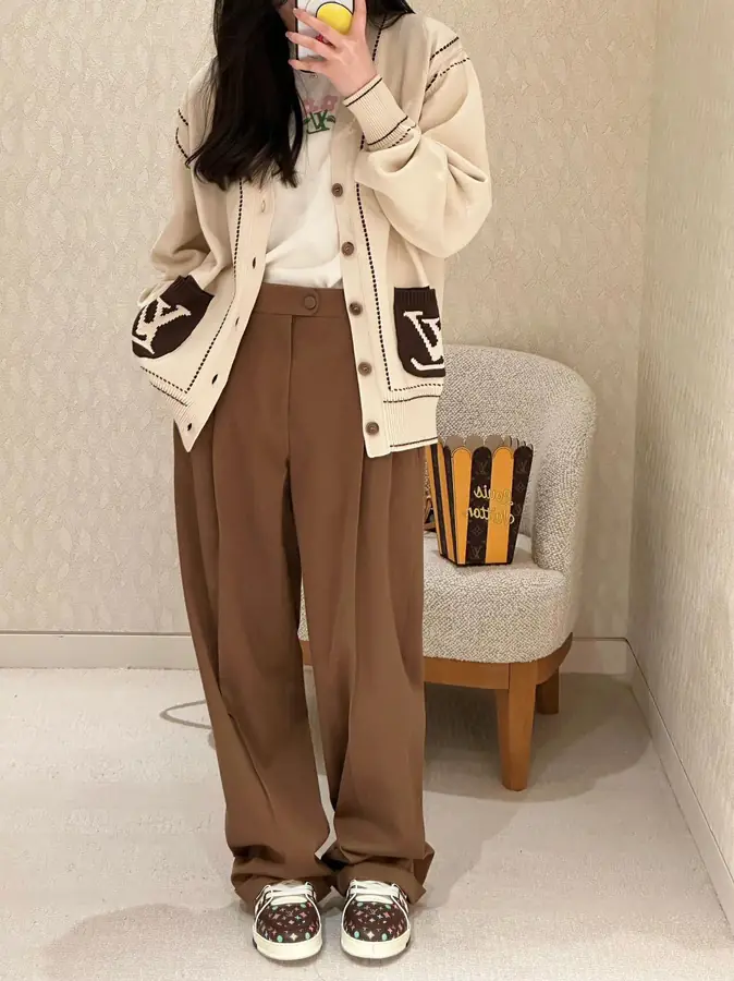 루이비통 테일러드 치노 팬츠 1AFRE7