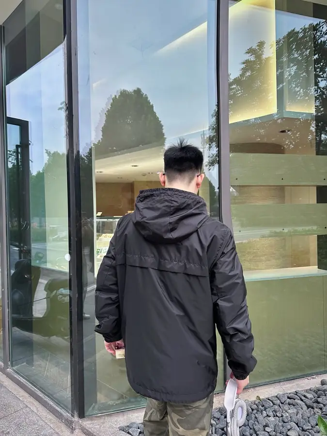 몽클레어 디아니 윈드브레이커
