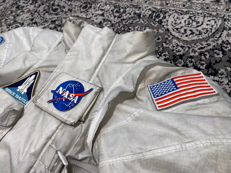 발렌시아가 x NASA 스페이스 컬렉션 패딩 자켓