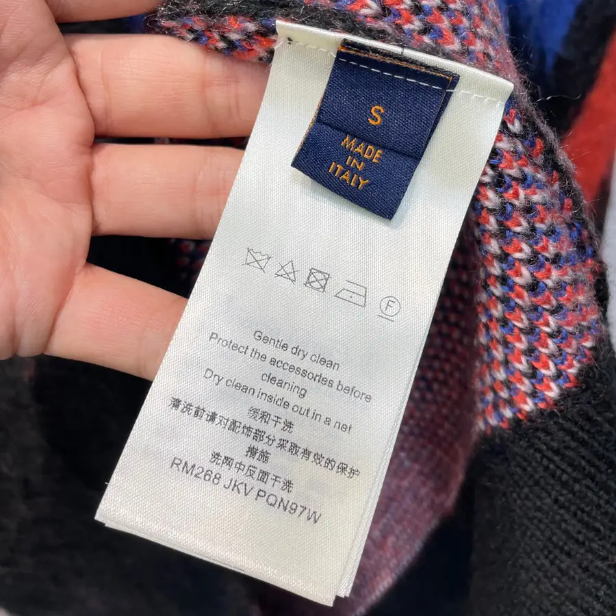 루이비통 청키 울 가디건 1AFAN4