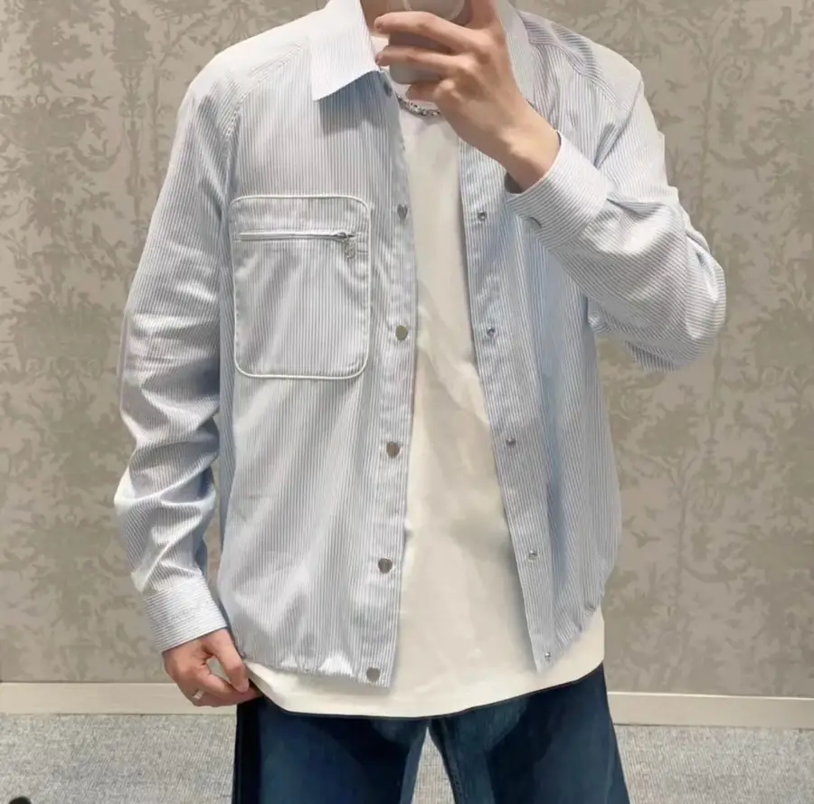 디올 꾸띄르 자수 스트라이프 셔츠