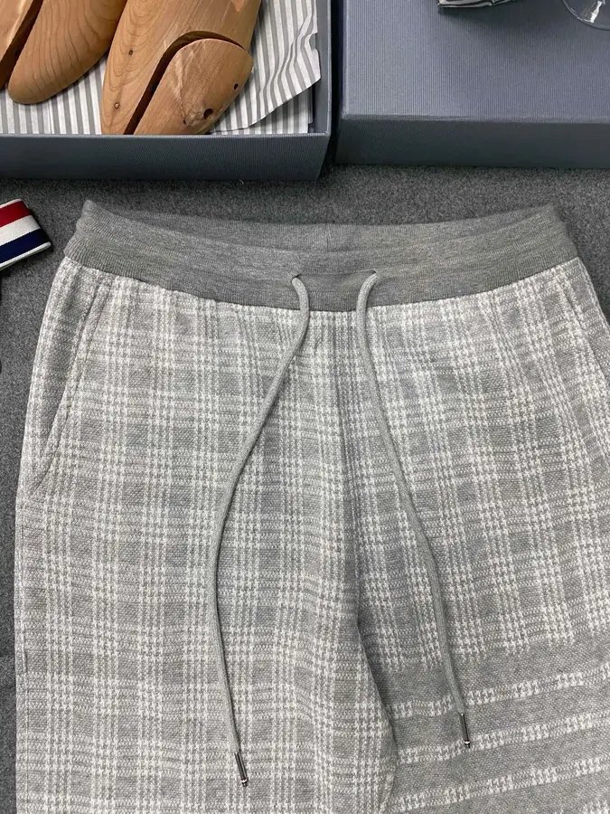 톰브라운 체크 패턴 트랙팬츠 그레이