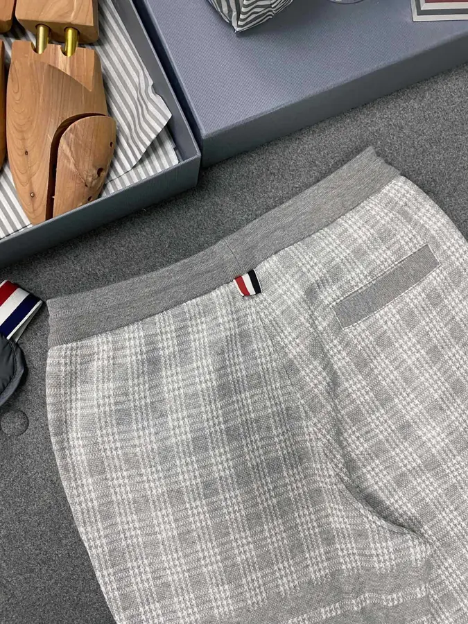 톰브라운 체크 패턴 트랙팬츠 그레이