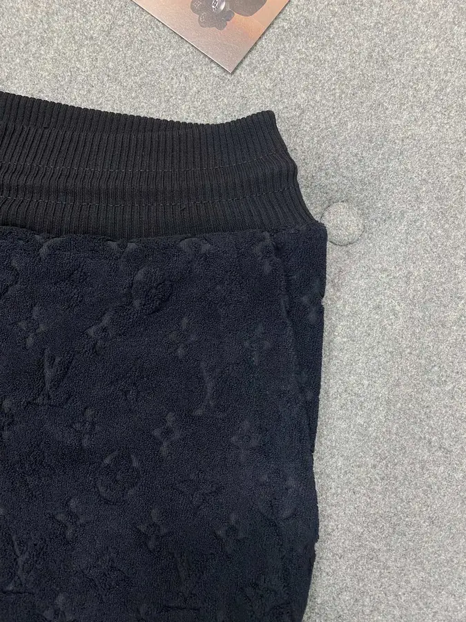 루이비통 모노그램 프렌치 테리 쇼츠 1ABJ9U