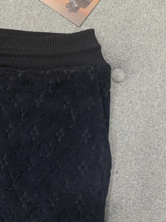 루이비통 모노그램 프렌치 테리 쇼츠 1ABJ9U