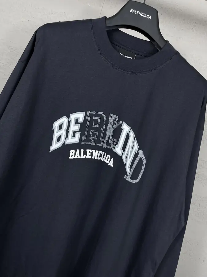 발렌시아가 BERKIND 로고 스웨트셔츠