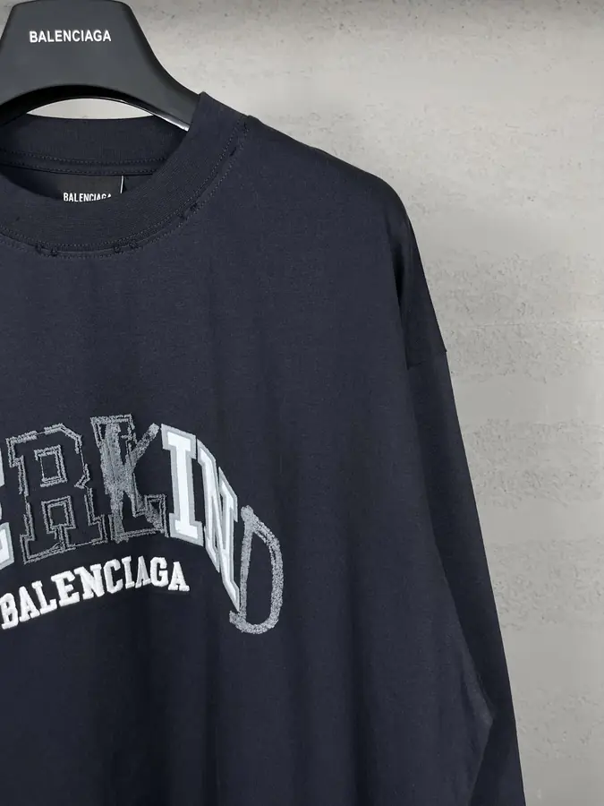 발렌시아가 BERKIND 로고 스웨트셔츠