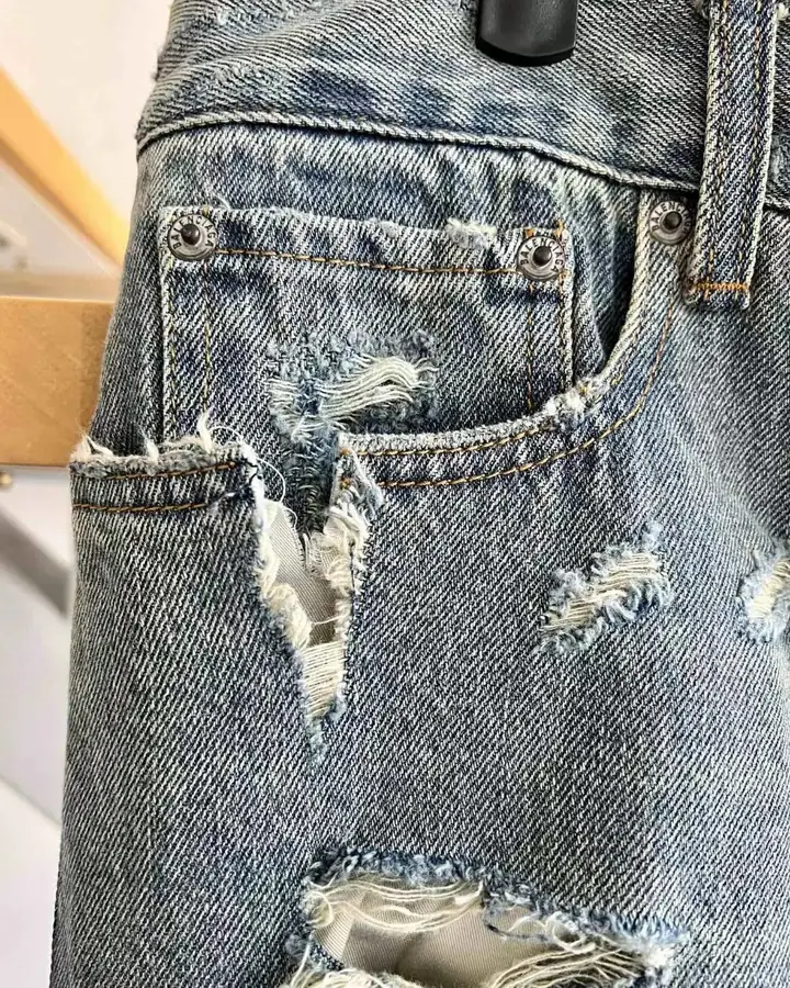 발렌시아가 디스트로이드 배기 데님 팬츠