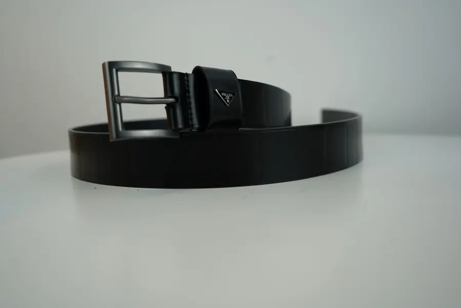 프라다 스무스 레더 벨트 블랙 34mm