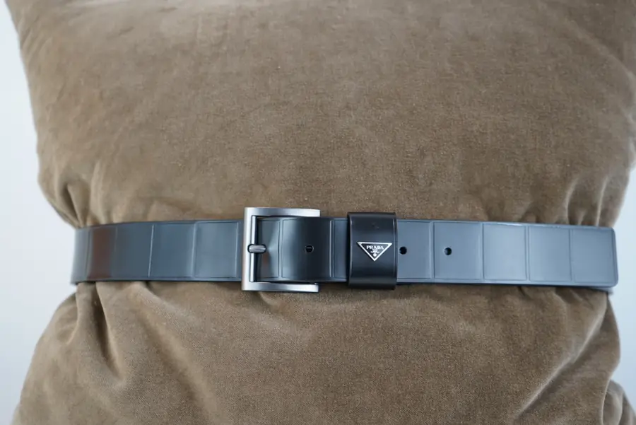 프라다 스무스 레더 벨트 블랙 34mm