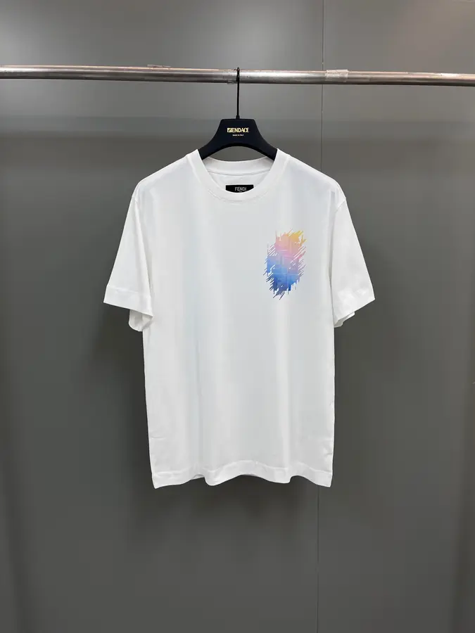펜디 발렌타인데이 화이트 티셔츠