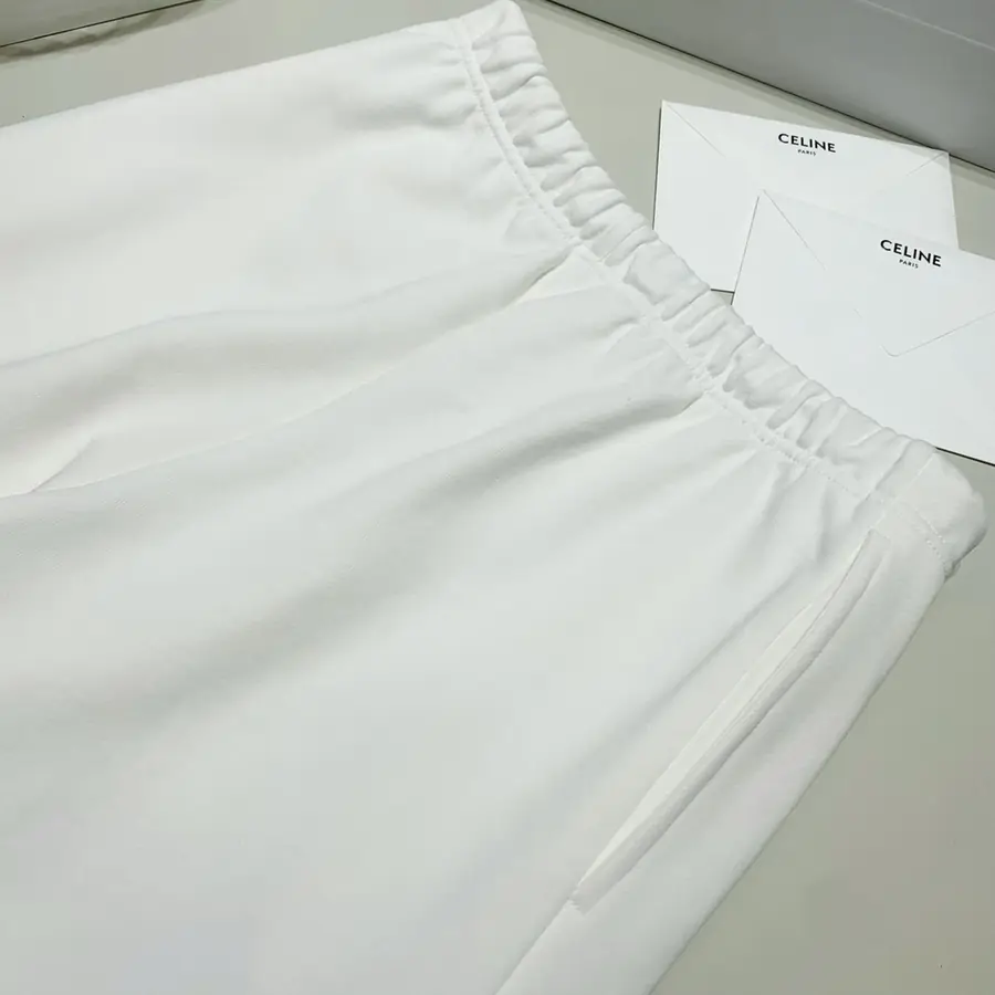 셀린느 코튼 플리스 루즈 쇼츠 화이트