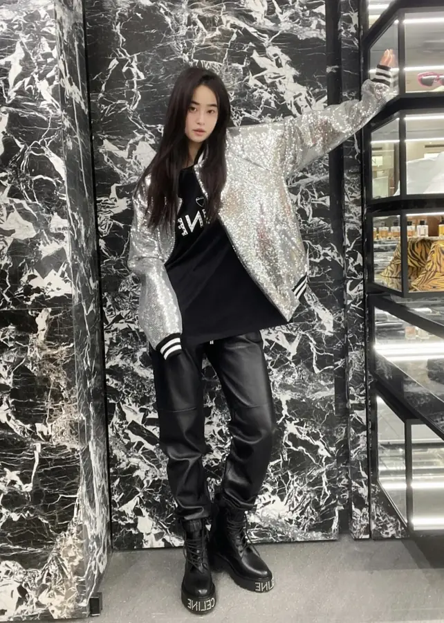셀린느 시퀸 엠벨리시드 코튼 봄버 재킷