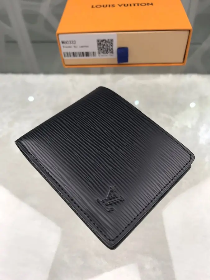 루이비통 슬렌더 에피 월렛 M60332