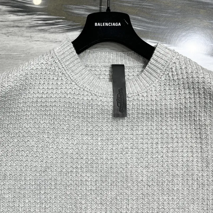 크롬하츠 레더 크로스 패치 스웨터