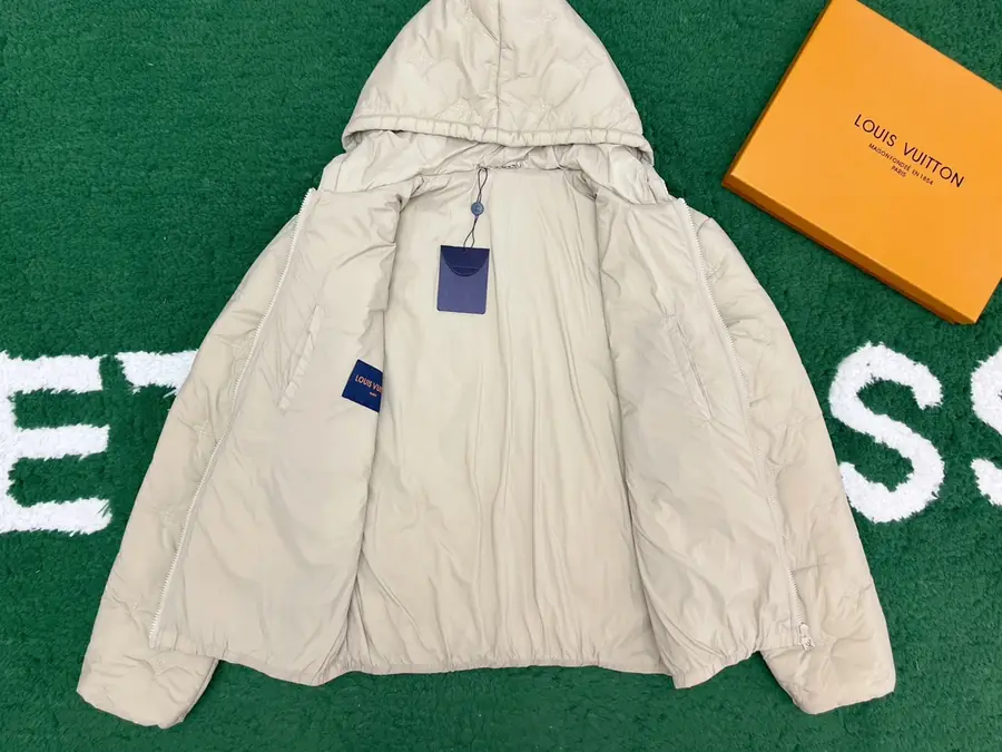 루이비통 모노그램 퀄티드 후디드 블루종 1AFYAH