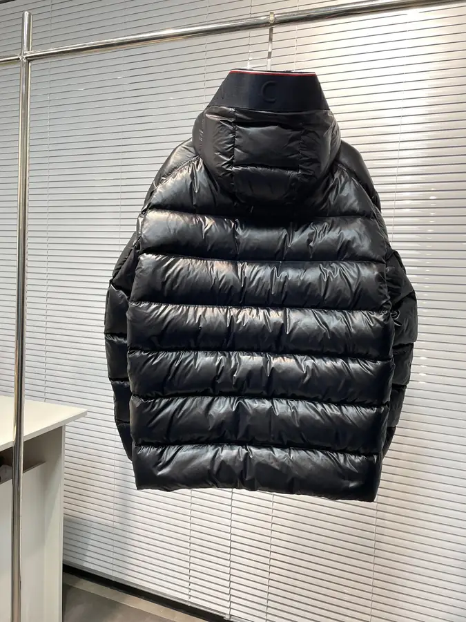 몽클레어 파빈 쇼트 다운 자켓