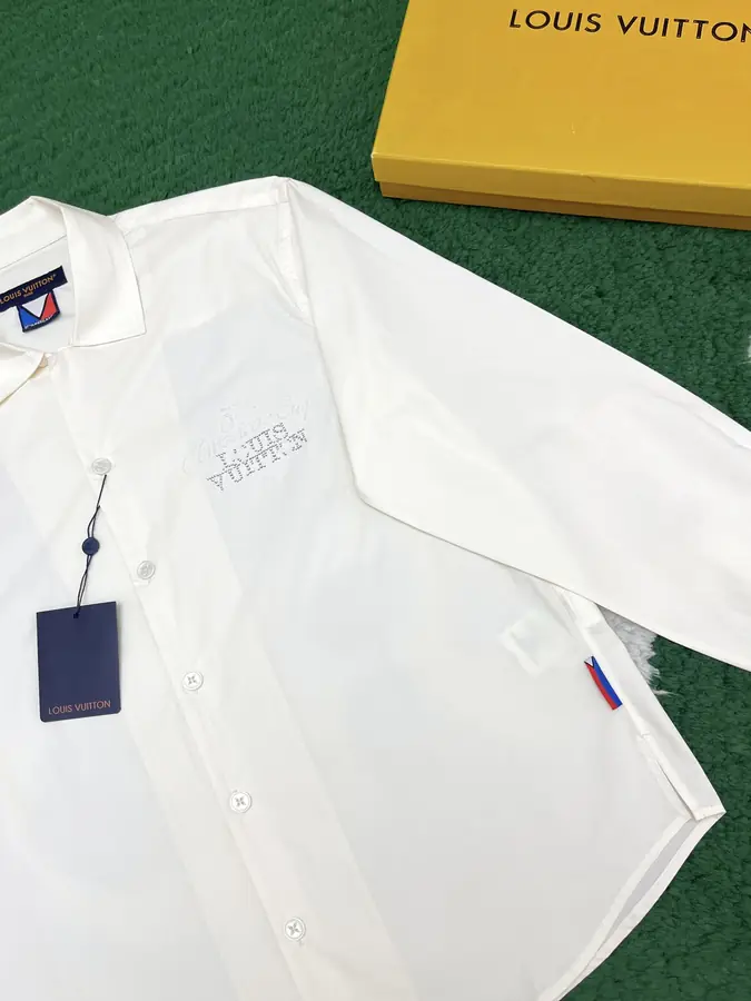루이비통 엠벨리시드 오픈 카라 롱 슬리브드 셔츠