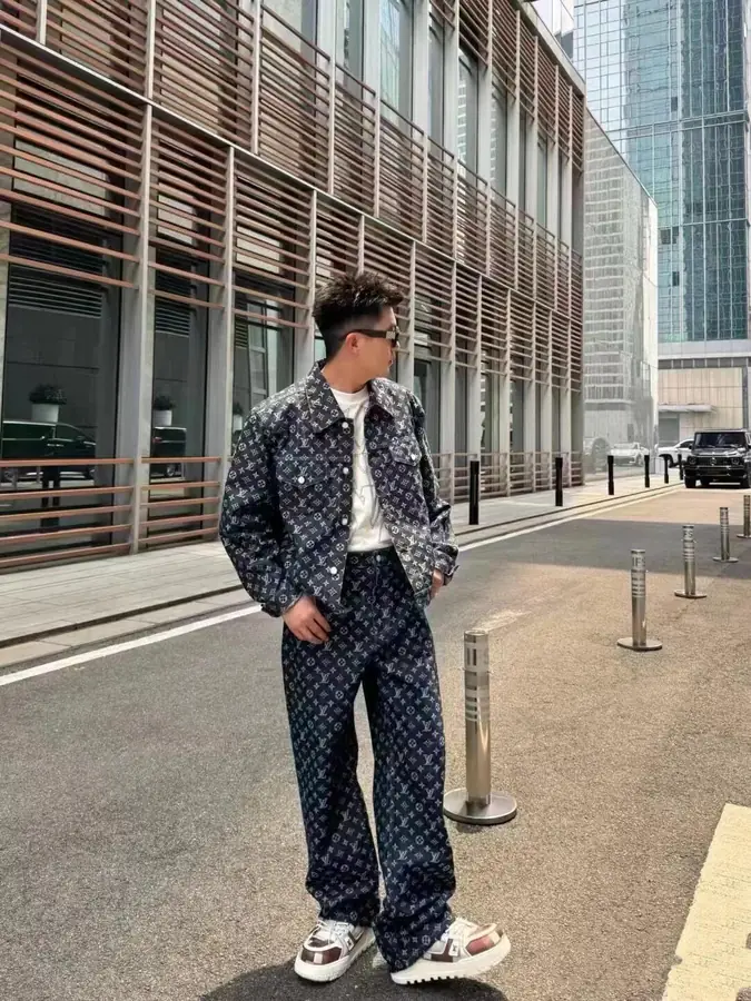 루이비통 모노그램 자카드 데님 재킷 1AFWWU