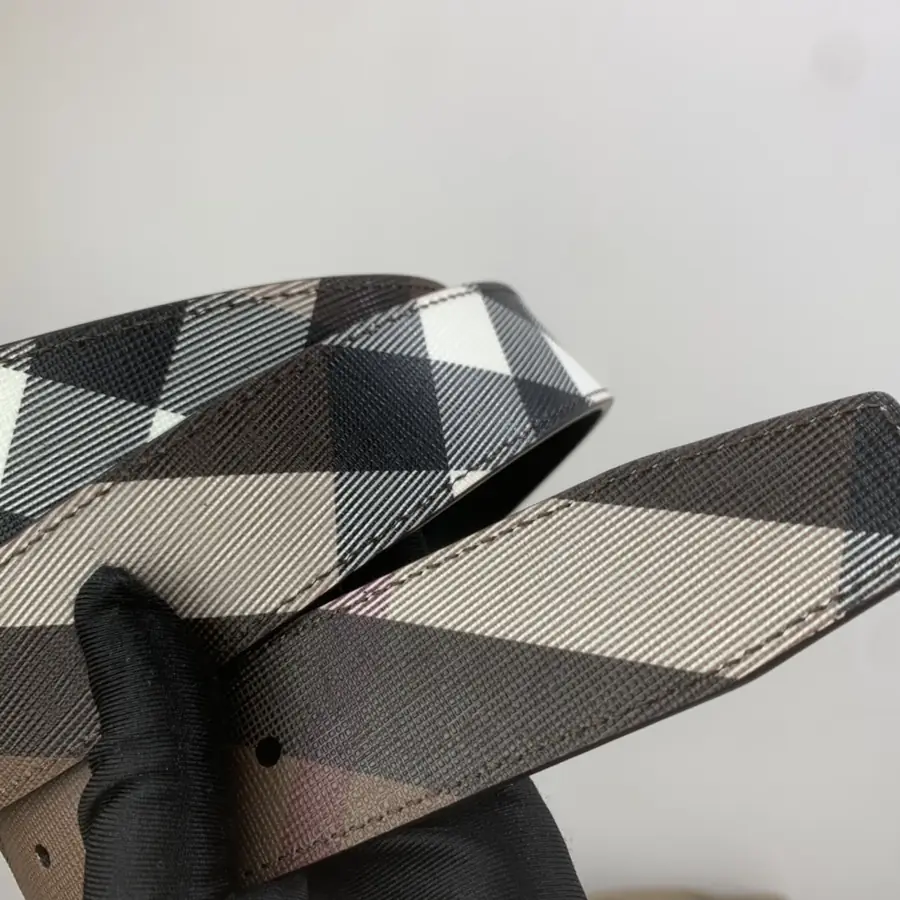 버버리 리버서블 체크 레더 티비 벨트 35mm