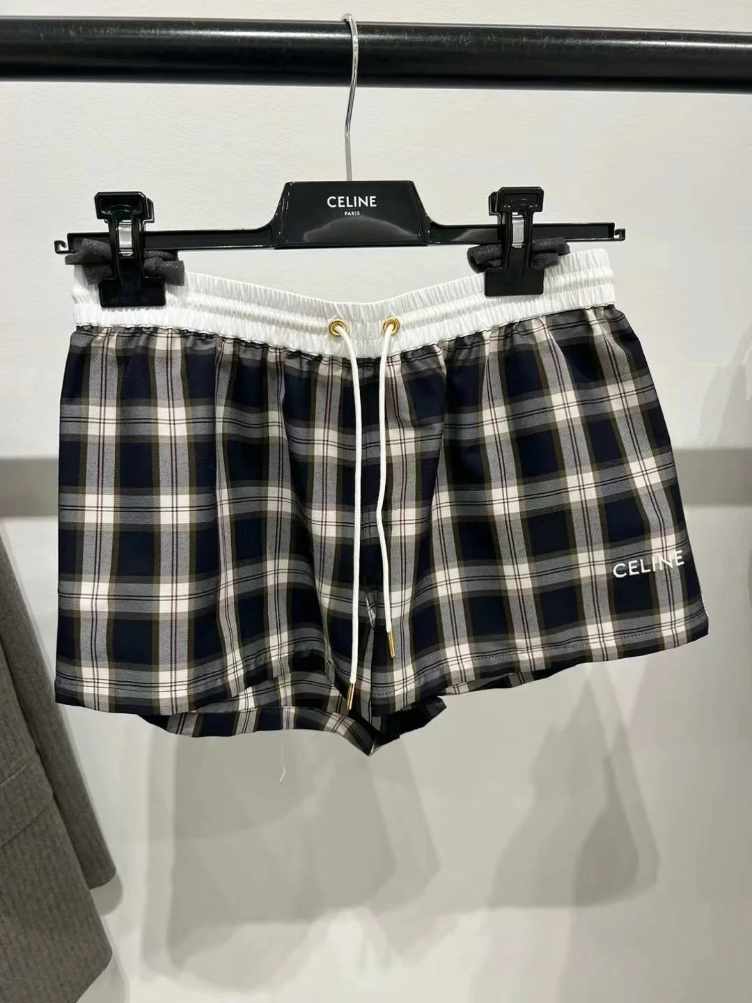 셀린느 체크 미니 쇼츠