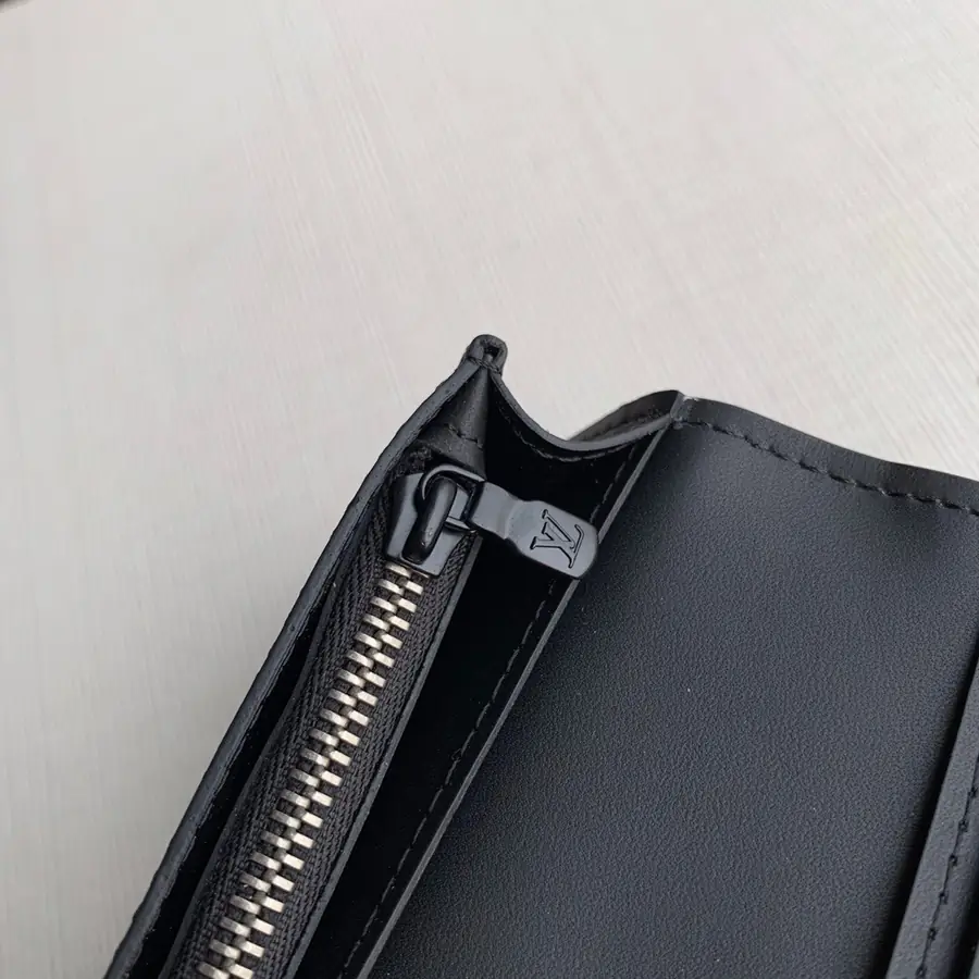 루이비통 브라짜 월릿 M69038