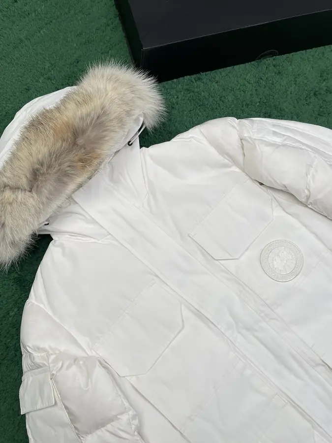 캐나다구스 스탠다드 익스페디션 파카