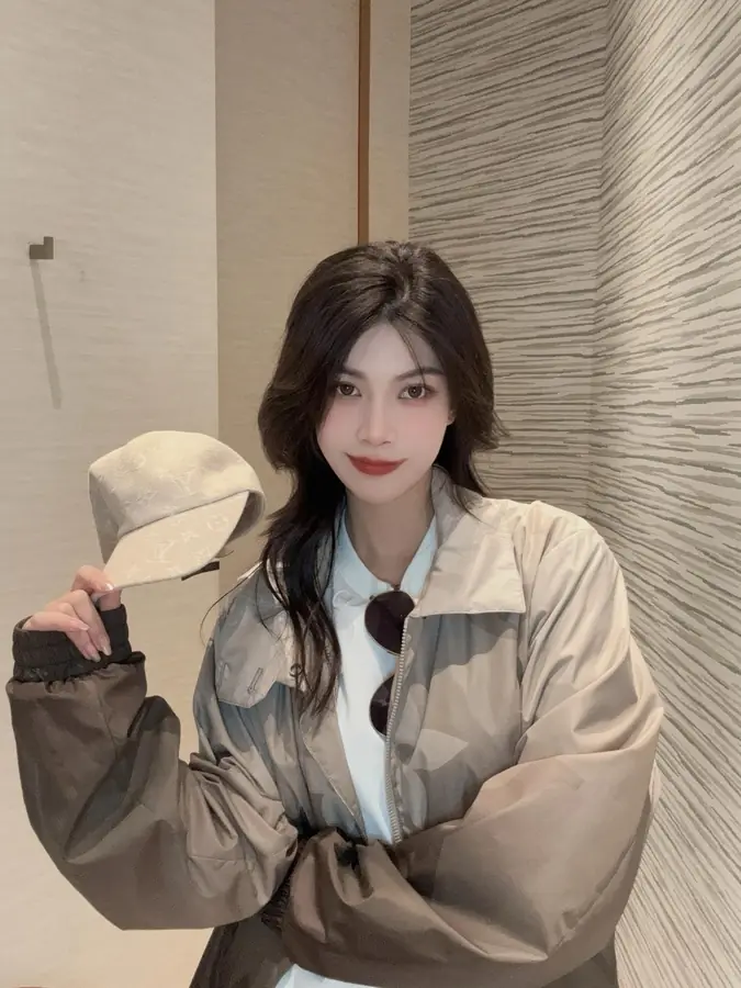 루이비통 모노그램 프린트 나일론 윈드브레이커 재킷 1AFYAP